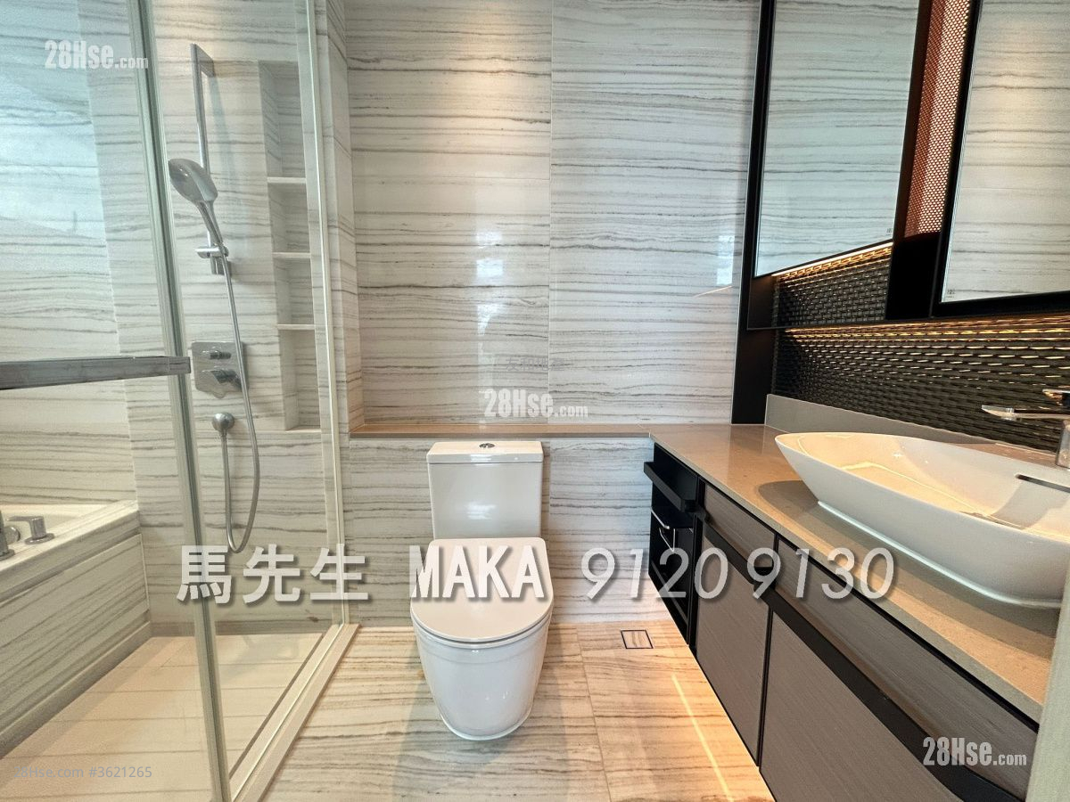 Prince Central Rental 4 Bedrooms , 3 Bathrooms 890 ft² ( 82.7 m² ) Prince Central Rental 4 Bedrooms , 3 Bathrooms 890 ft² ( 82.7 m² )