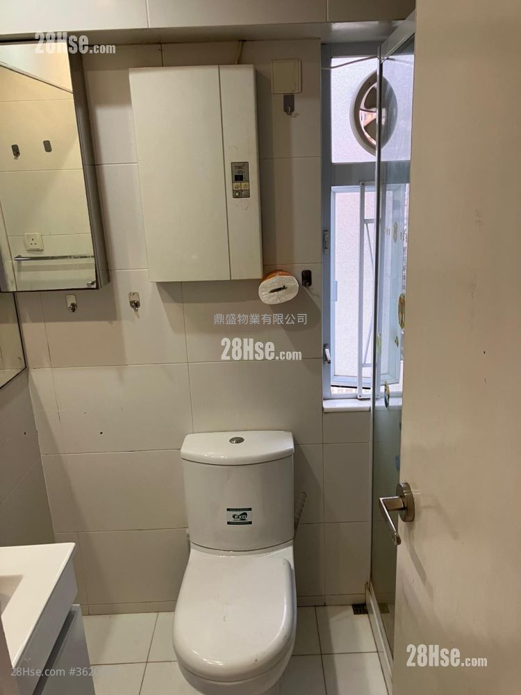 清华大厦 租盘 2 房 , 1 浴室 438 平方尺 ( 40.7 平方米 ) 清华大厦 租盘 2 房 , 1 浴室 438 平方尺 ( 40.7 平方米 )