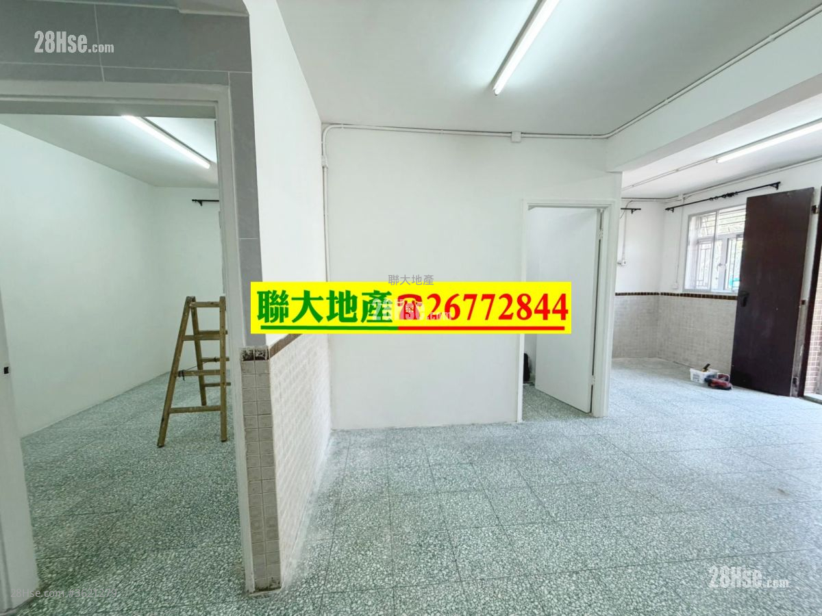 村屋 租盘 2 房 , 1 浴室 300 平方尺 ( 27.9 平方米 ) 村屋 租盘 2 房 , 1 浴室 300 平方尺 ( 27.9 平方米 )