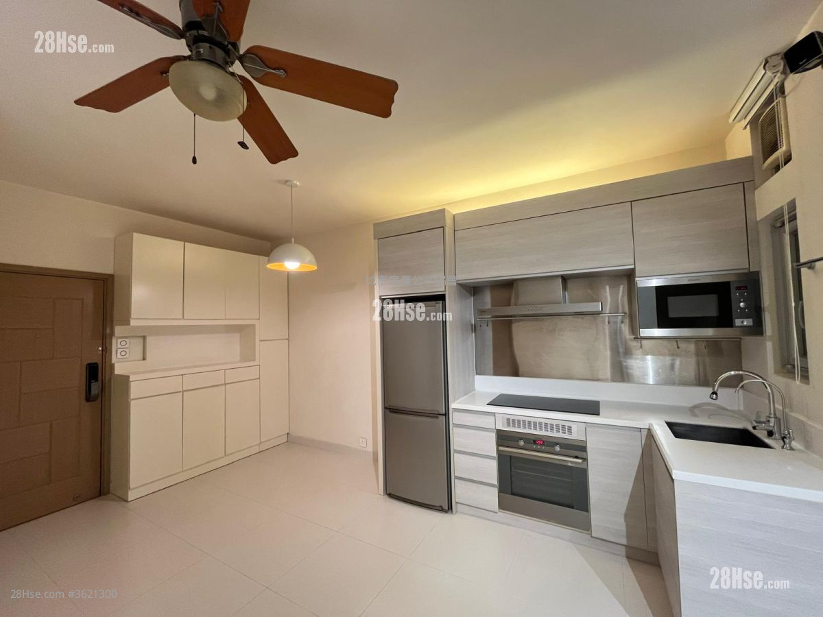 羲皇台 租盘 473 平方尺 ( 43.9 平方米 ) 羲皇台 租盘 473 平方尺 ( 43.9 平方米 )