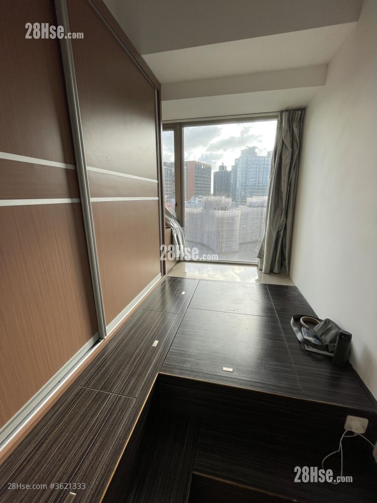Chatham Gate Sell 4 Bedrooms 1,262 ft² ( 117.2 m² ) Chatham Gate Sell 4 Bedrooms 1,262 ft² ( 117.2 m² )