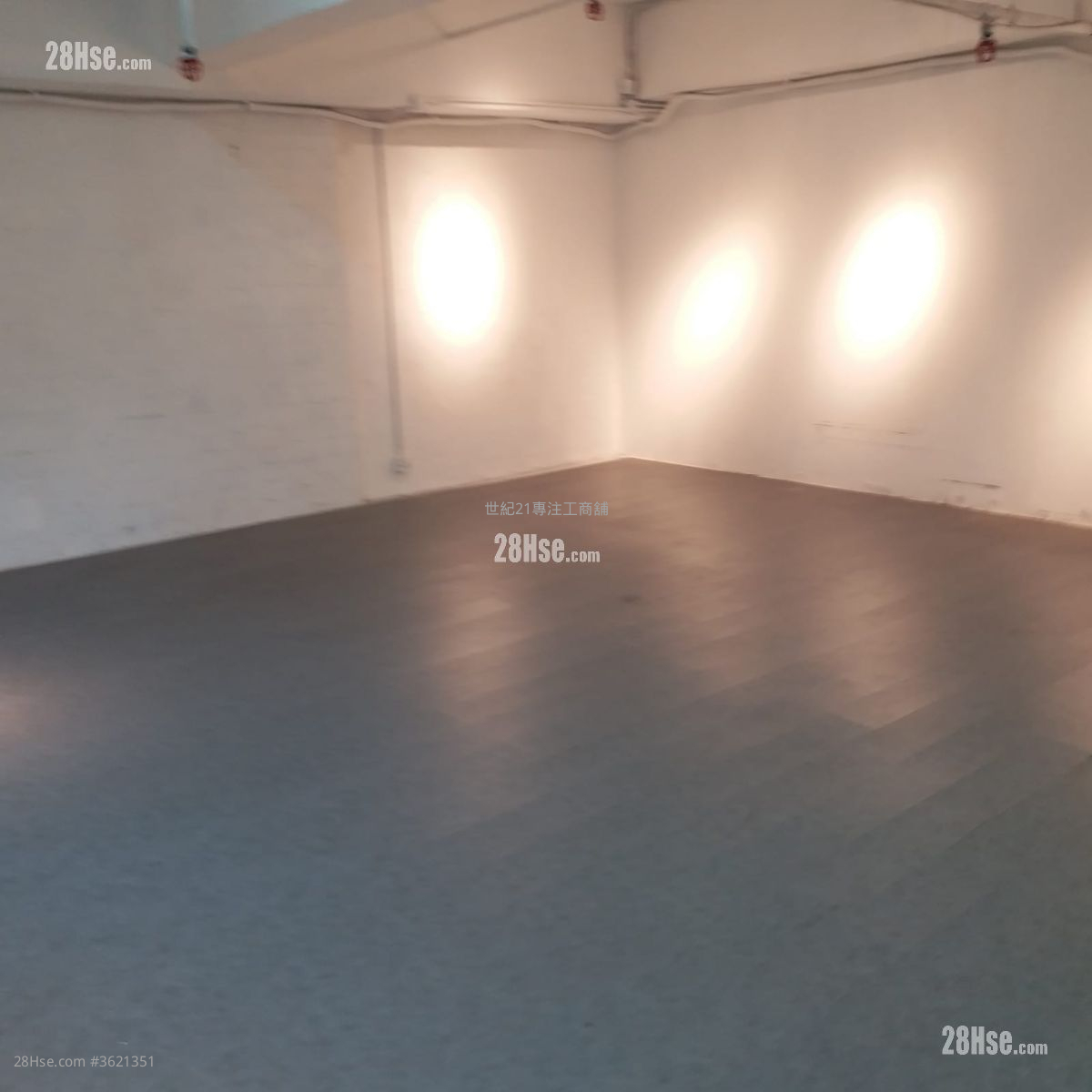 Universal Industrial Centre Rental 1 Bedroom , 1 Toilet Universal Industrial Centre Rental 1 Bedroom , 1 Toilet