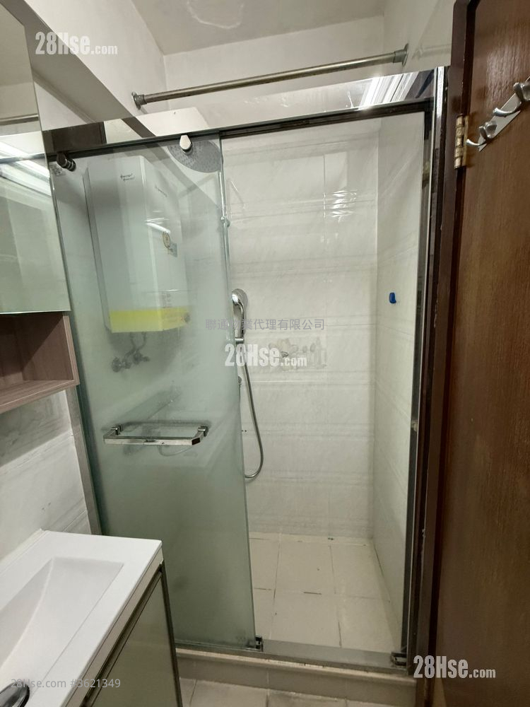 Kar Shun Building Rental 2 Bedrooms , 1 Bathroom 327 ft² ( 30.4 m² ) Kar Shun Building Rental 2 Bedrooms , 1 Bathroom 327 ft² ( 30.4 m² )