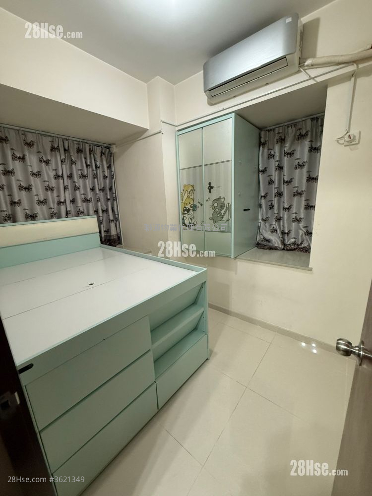 Kar Shun Building Rental 2 Bedrooms , 1 Bathroom 327 ft² ( 30.4 m² ) Kar Shun Building Rental 2 Bedrooms , 1 Bathroom 327 ft² ( 30.4 m² )