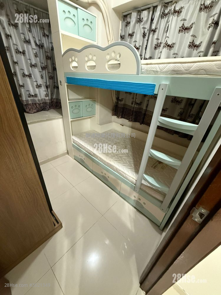 Kar Shun Building Rental 2 Bedrooms , 1 Bathroom 327 ft² ( 30.4 m² ) Kar Shun Building Rental 2 Bedrooms , 1 Bathroom 327 ft² ( 30.4 m² )