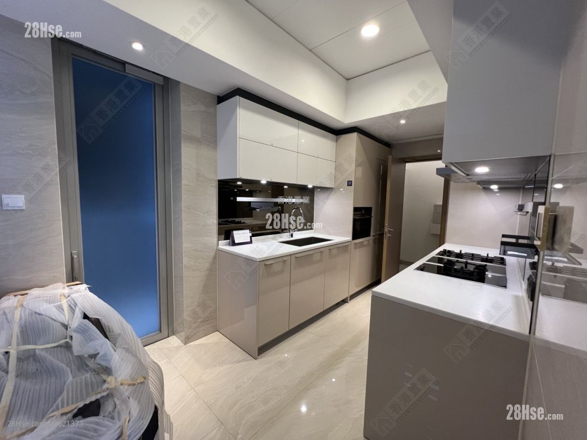 汇玺 售盘 4 房 , 4 浴室 1,368 平方尺 ( 127.1 平方米 ) 汇玺 售盘 4 房 , 4 浴室 1,368 平方尺 ( 127.1 平方米 )