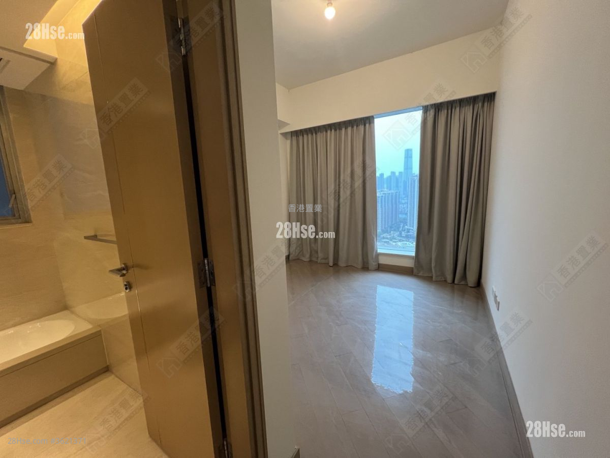 汇玺 售盘 4 房 , 4 浴室 1,368 平方尺 ( 127.1 平方米 ) 汇玺 售盘 4 房 , 4 浴室 1,368 平方尺 ( 127.1 平方米 )