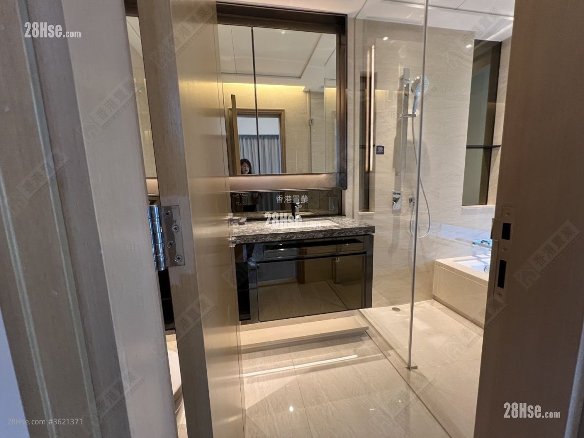 汇玺 售盘 4 房 , 4 浴室 1,368 平方尺 ( 127.1 平方米 ) 汇玺 售盘 4 房 , 4 浴室 1,368 平方尺 ( 127.1 平方米 )