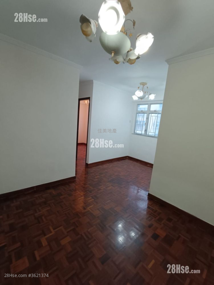 Wyler Garden Sell 2 Bedrooms , 1 Bathroom 372 ft² ( 34.6 m² ) Wyler Garden Sell 2 Bedrooms , 1 Bathroom 372 ft² ( 34.6 m² )