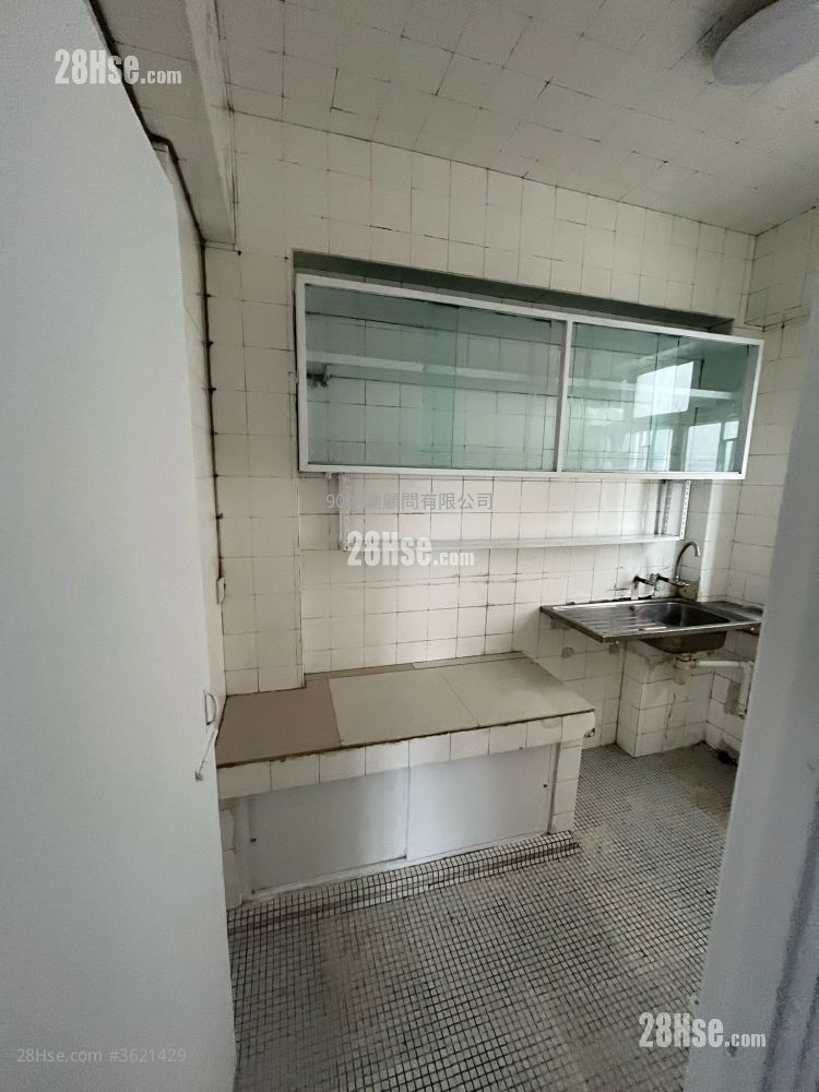 宝树楼 售盘 505 平方尺 ( 46.9 平方米 ) 宝树楼 售盘 505 平方尺 ( 46.9 平方米 )