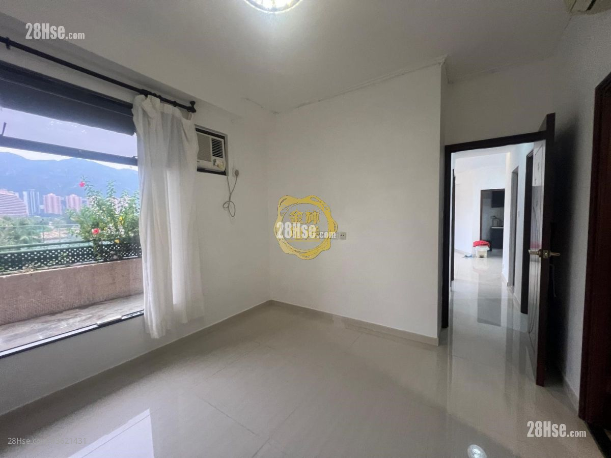 龙珠岛花园 售盘 3 房 , 2 浴室 753 平方尺 ( 70.0 平方米 ) 龙珠岛花园 售盘 3 房 , 2 浴室 753 平方尺 ( 70.0 平方米 )