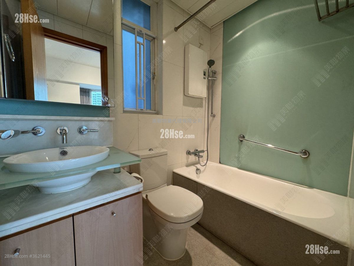 Ivy On Belcher's Sell 2 Bedrooms , 1 Bathroom 399 ft² ( 37.1 m² ) Ivy On Belcher's Sell 2 Bedrooms , 1 Bathroom 399 ft² ( 37.1 m² )