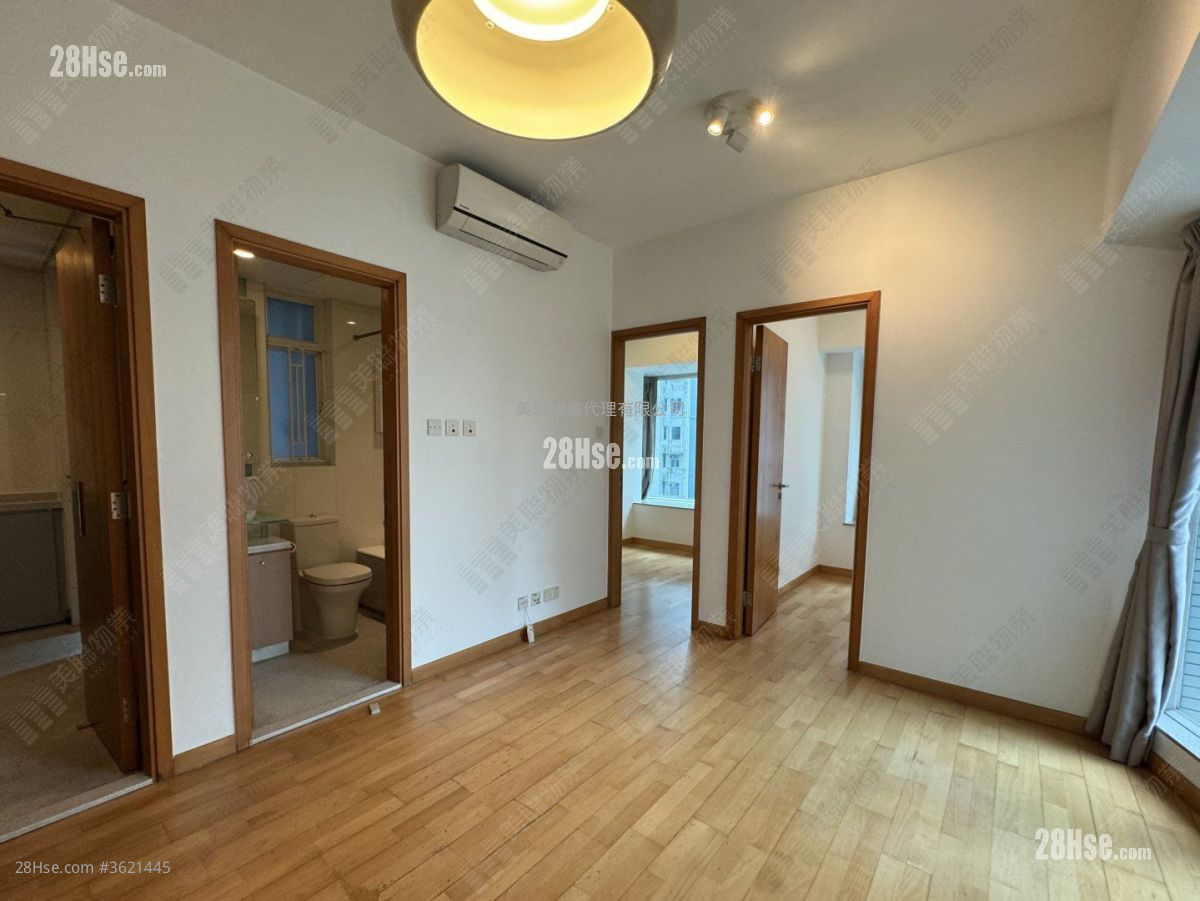 Ivy On Belcher's Sell 2 Bedrooms , 1 Bathroom 399 ft² ( 37.1 m² ) Ivy On Belcher's Sell 2 Bedrooms , 1 Bathroom 399 ft² ( 37.1 m² )