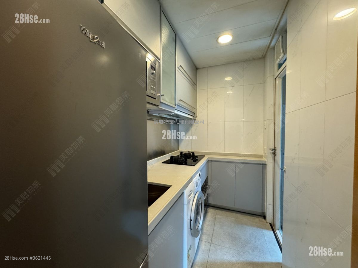 Ivy On Belcher's Sell 2 Bedrooms , 1 Bathroom 399 ft² ( 37.1 m² ) Ivy On Belcher's Sell 2 Bedrooms , 1 Bathroom 399 ft² ( 37.1 m² )