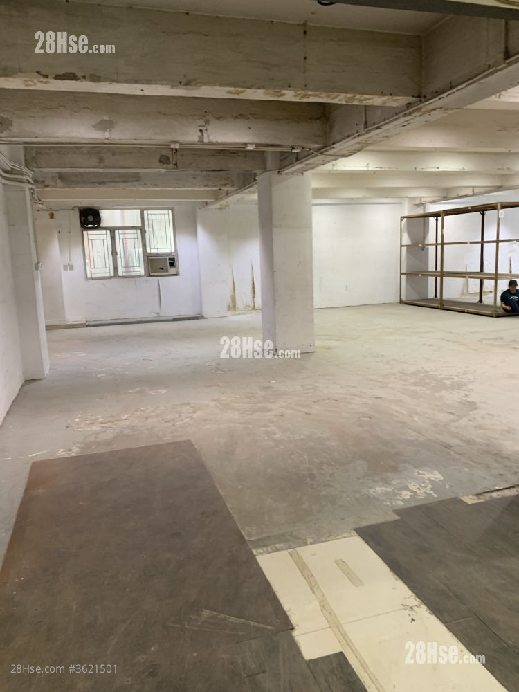 鸿昌工厂大厦 租盘 1,180 平方尺 ( 109.6 平方米 ) 鸿昌工厂大厦 租盘 1,180 平方尺 ( 109.6 平方米 )