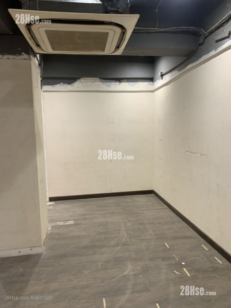 鸿昌工厂大厦 租盘 1,180 平方尺 ( 109.6 平方米 ) 鸿昌工厂大厦 租盘 1,180 平方尺 ( 109.6 平方米 )