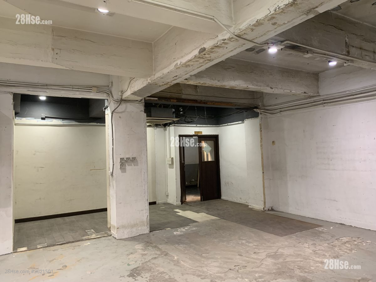 鸿昌工厂大厦 租盘 1,180 平方尺 ( 109.6 平方米 ) 鸿昌工厂大厦 租盘 1,180 平方尺 ( 109.6 平方米 )