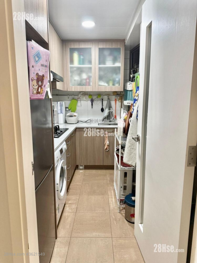 Bellagio Sell 2 Bedrooms , 1 Bathroom 524 ft² ( 48.7 m² ) Bellagio Sell 2 Bedrooms , 1 Bathroom 524 ft² ( 48.7 m² )