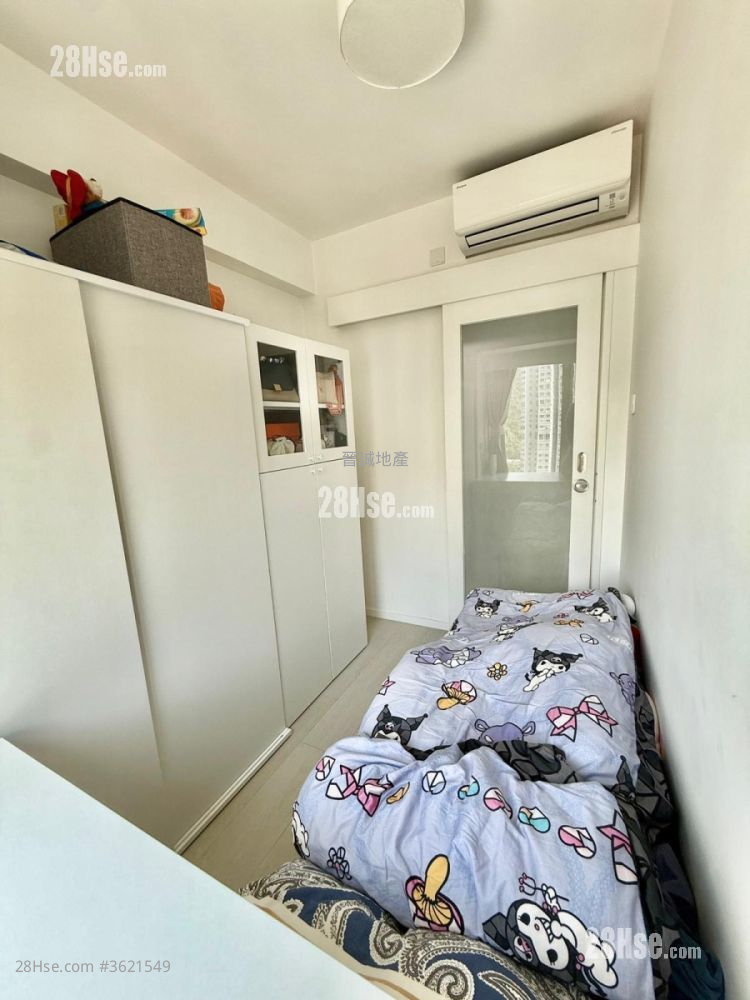 Bellagio Sell 2 Bedrooms , 1 Bathroom 524 ft² ( 48.7 m² ) Bellagio Sell 2 Bedrooms , 1 Bathroom 524 ft² ( 48.7 m² )