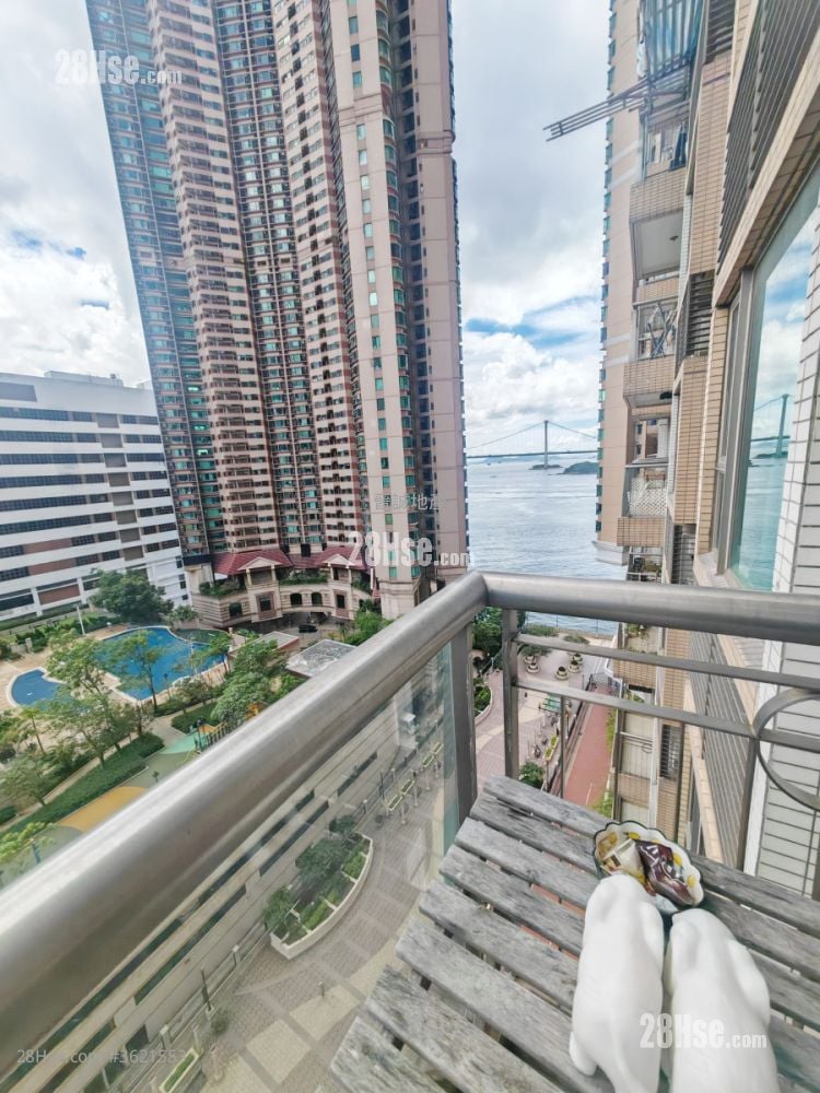 Bellagio Sell 2 Bedrooms , 1 Bathroom 515 ft² ( 47.8 m² ) Bellagio Sell 2 Bedrooms , 1 Bathroom 515 ft² ( 47.8 m² )