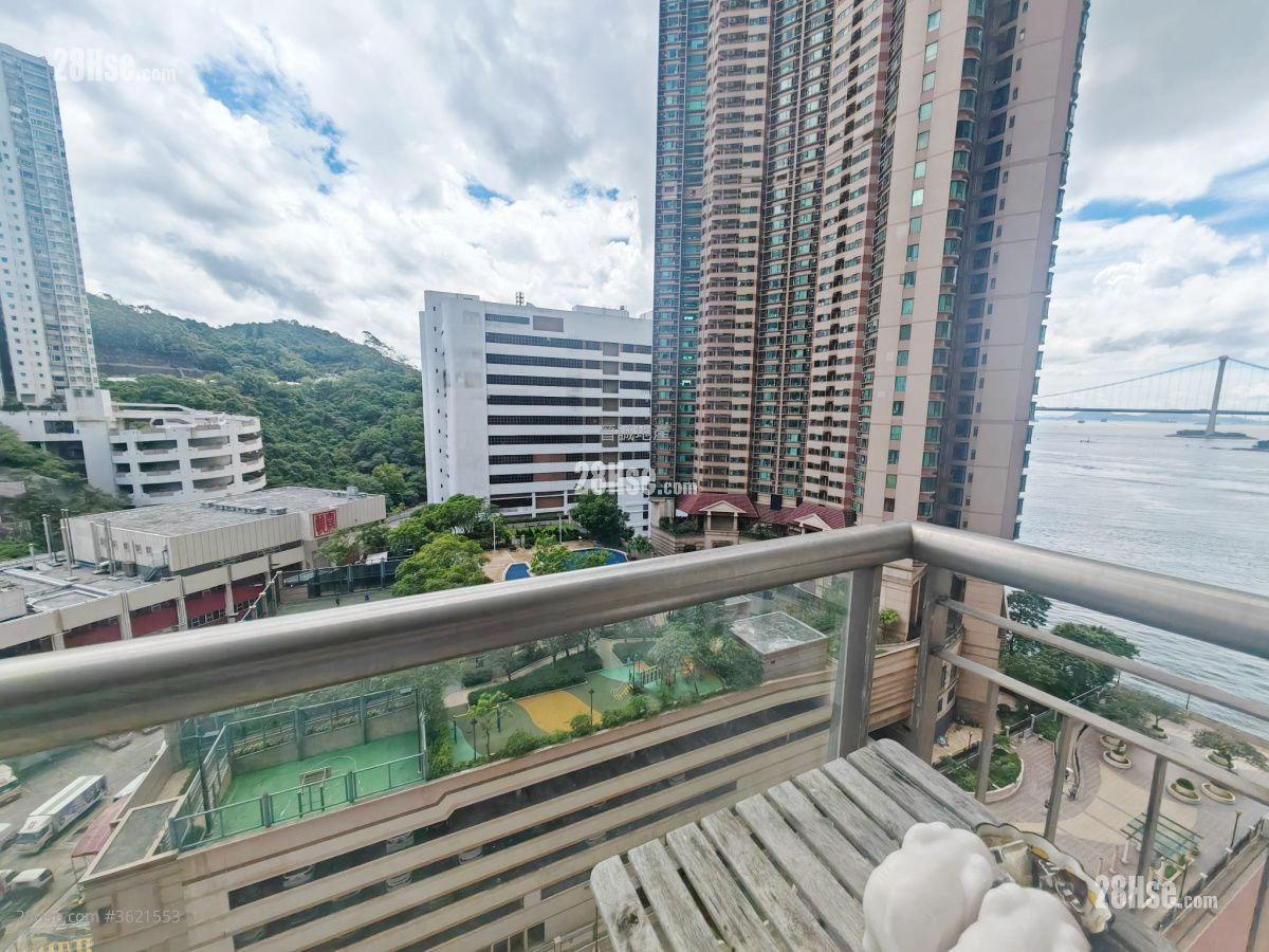 Bellagio Sell 2 Bedrooms , 1 Bathroom 515 ft² ( 47.8 m² ) Bellagio Sell 2 Bedrooms , 1 Bathroom 515 ft² ( 47.8 m² )