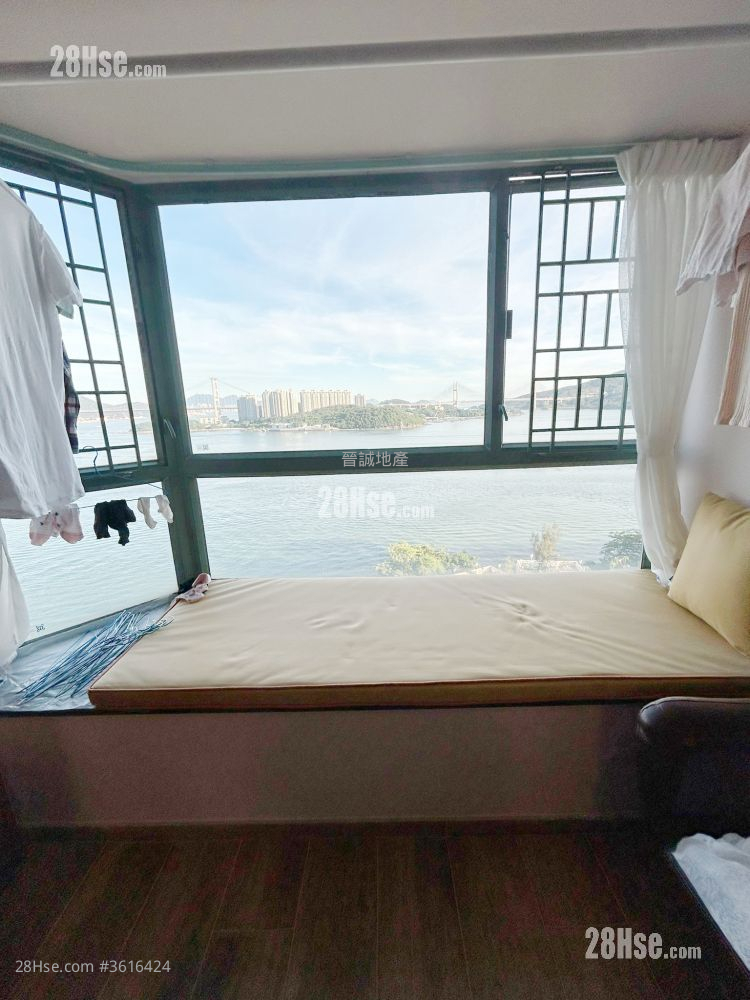 Sea Crest Villa Sell 2 Bedrooms , 1 Bathroom 460 ft² ( 42.7 m² ) Sea Crest Villa Sell 2 Bedrooms , 1 Bathroom 460 ft² ( 42.7 m² )