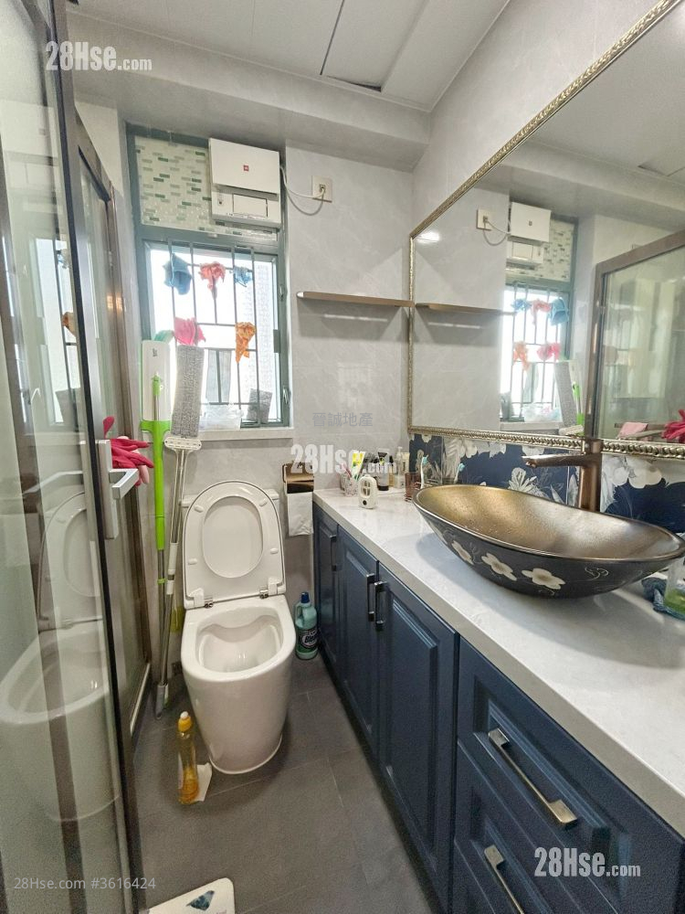 Sea Crest Villa Sell 2 Bedrooms , 1 Bathroom 460 ft² ( 42.7 m² ) Sea Crest Villa Sell 2 Bedrooms , 1 Bathroom 460 ft² ( 42.7 m² )