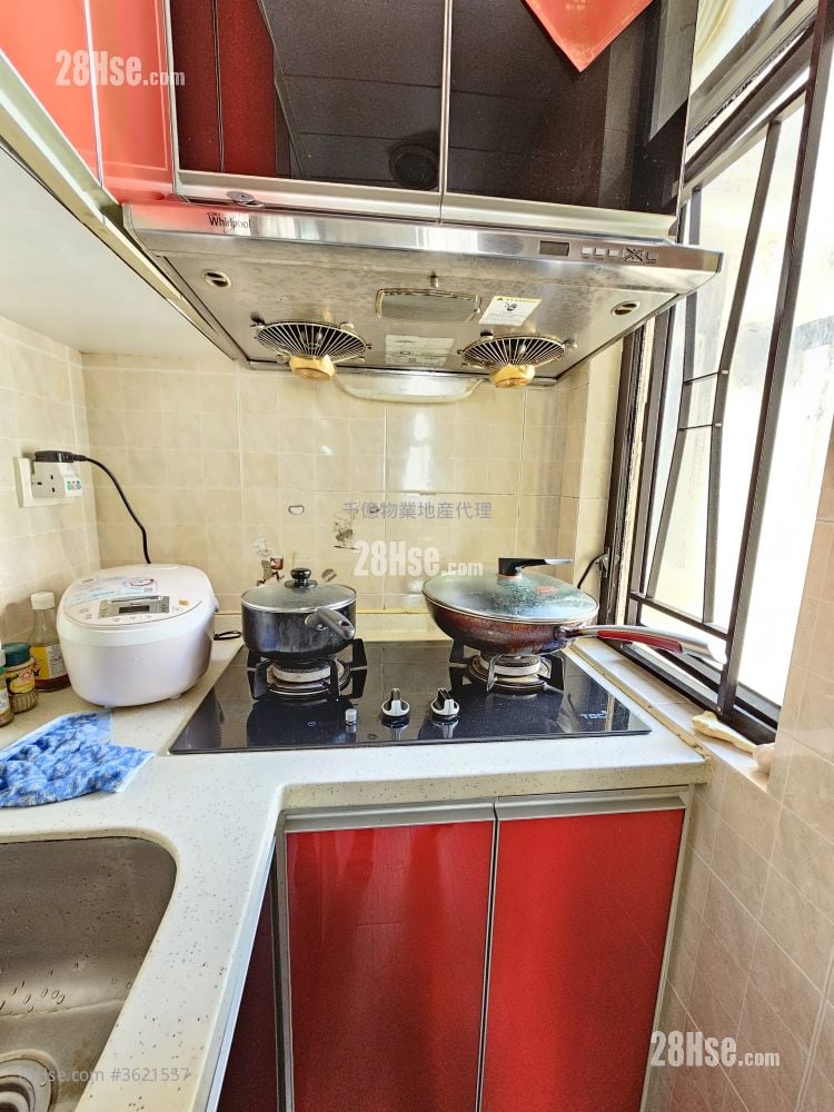 Chi Fai Court Sell 1 Bedroom 234 ft² ( 21.7 m² ) Chi Fai Court Sell 1 Bedroom 234 ft² ( 21.7 m² )