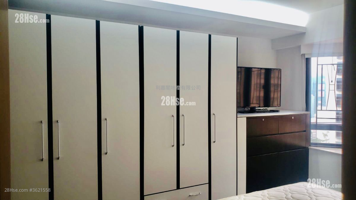 晓庐 售盘 3 房 , 2 浴室 1,013 平方尺 ( 94.1 平方米 ) 晓庐 售盘 3 房 , 2 浴室 1,013 平方尺 ( 94.1 平方米 )