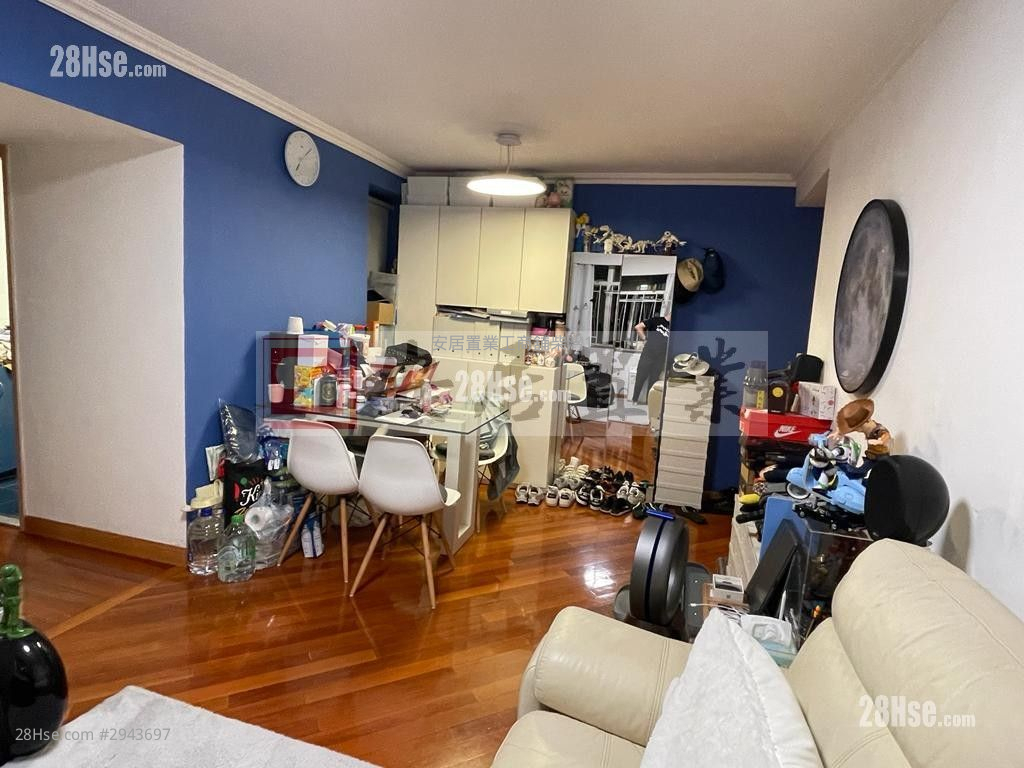 Greenwood Terrace Sell 2 Bedrooms , 1 Bathroom 504 ft² ( 46.8 m² ) Greenwood Terrace Sell 2 Bedrooms , 1 Bathroom 504 ft² ( 46.8 m² )