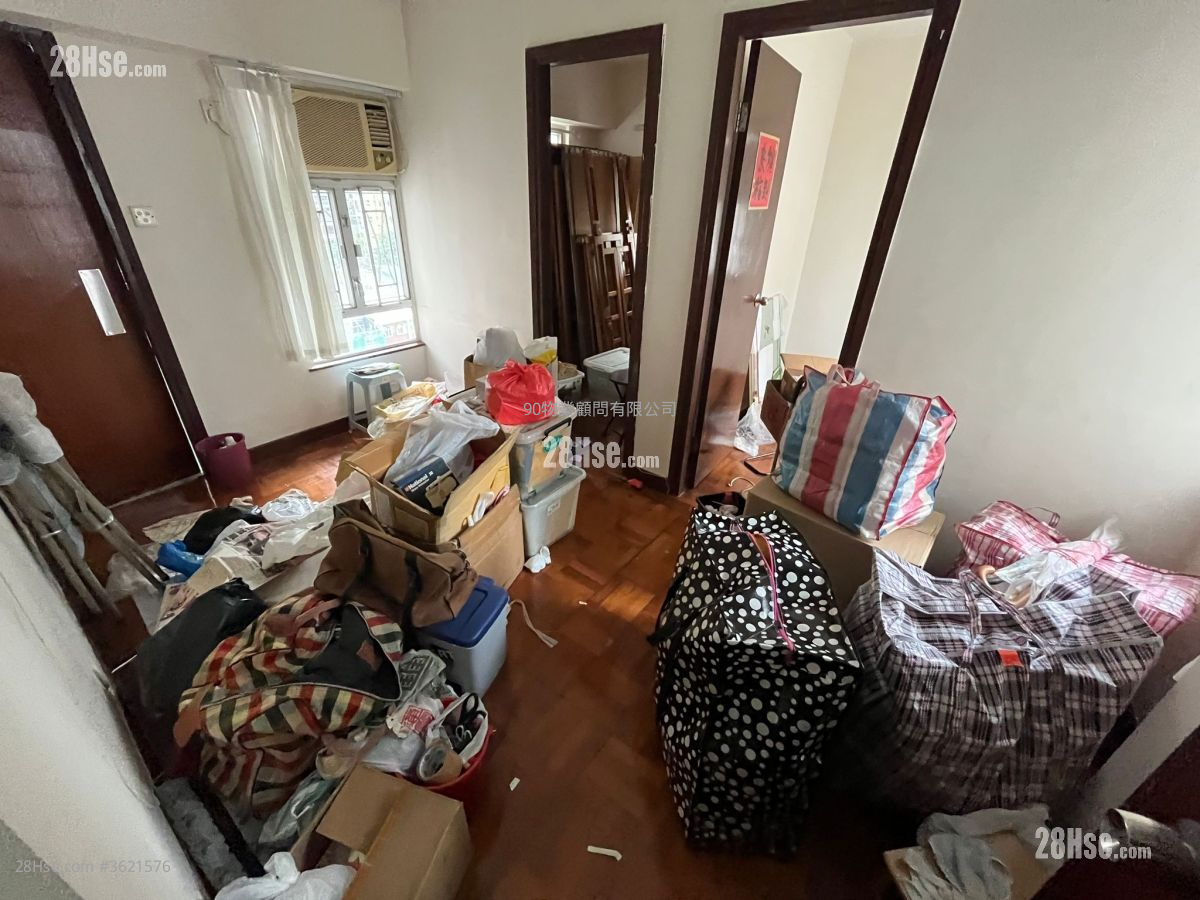 嘉盛阁 售盘 287 平方尺 ( 26.7 平方米 ) 嘉盛阁 售盘 287 平方尺 ( 26.7 平方米 )