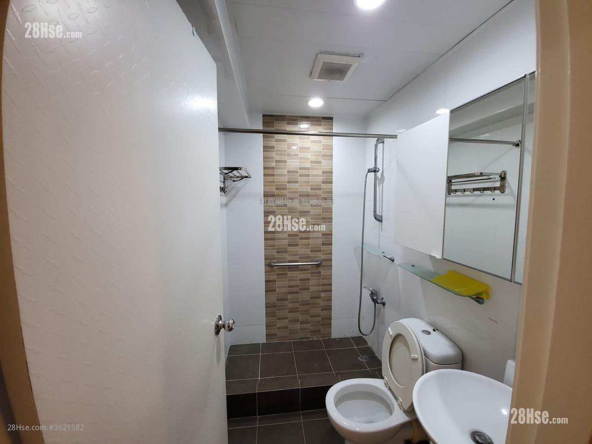 美孚新邨 售盘 3 房 , 2 浴室 719 平方尺 ( 66.8 平方米 ) 美孚新邨 售盘 3 房 , 2 浴室 719 平方尺 ( 66.8 平方米 )