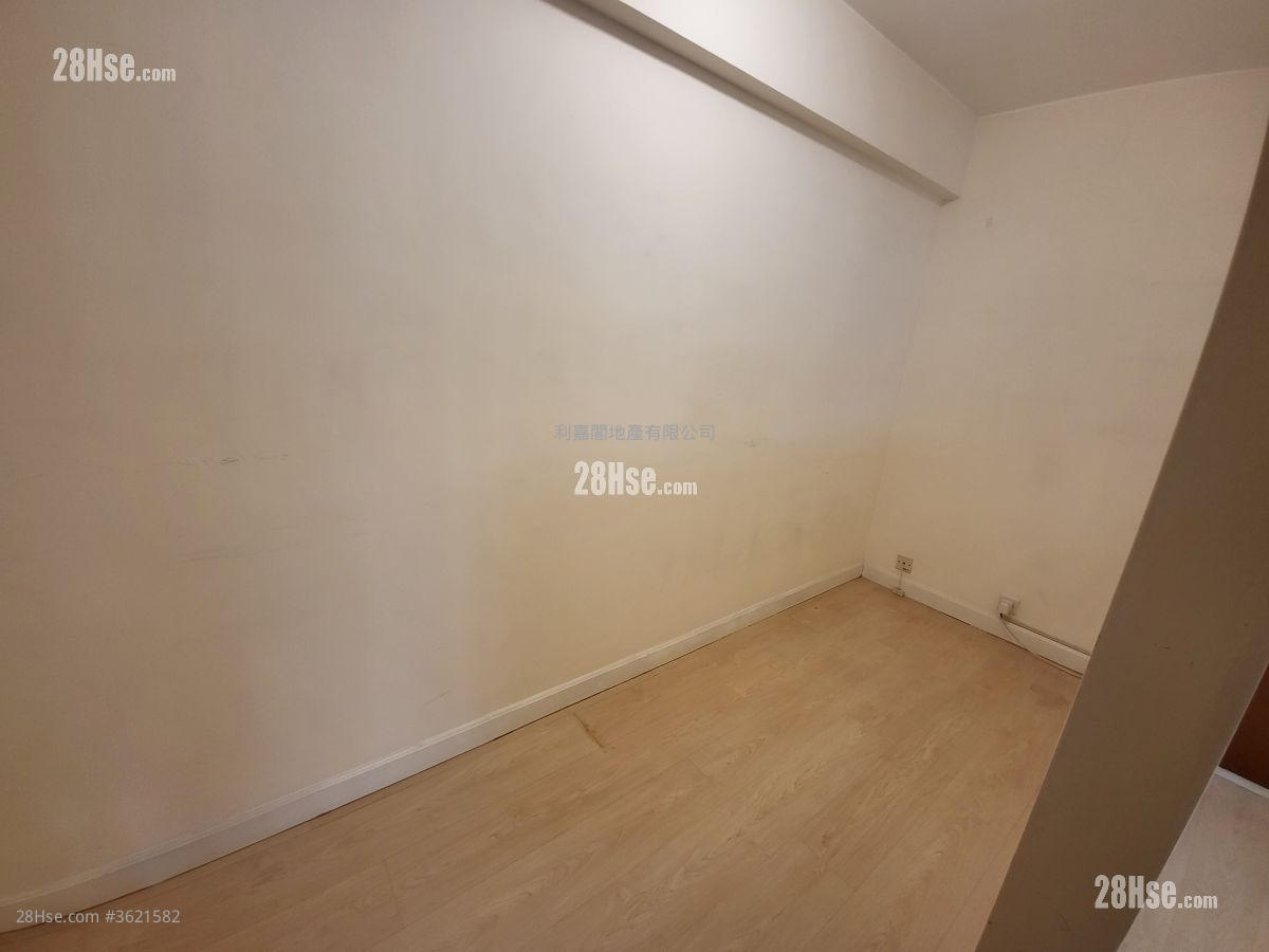 美孚新邨 售盘 3 房 , 2 浴室 719 平方尺 ( 66.8 平方米 ) 美孚新邨 售盘 3 房 , 2 浴室 719 平方尺 ( 66.8 平方米 )