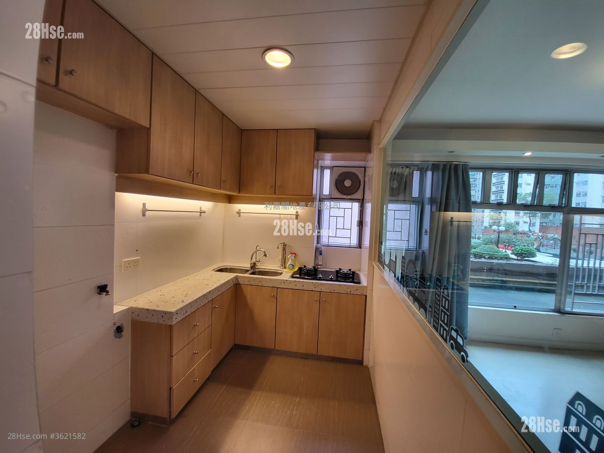 美孚新邨 售盘 3 房 , 2 浴室 719 平方尺 ( 66.8 平方米 ) 美孚新邨 售盘 3 房 , 2 浴室 719 平方尺 ( 66.8 平方米 )