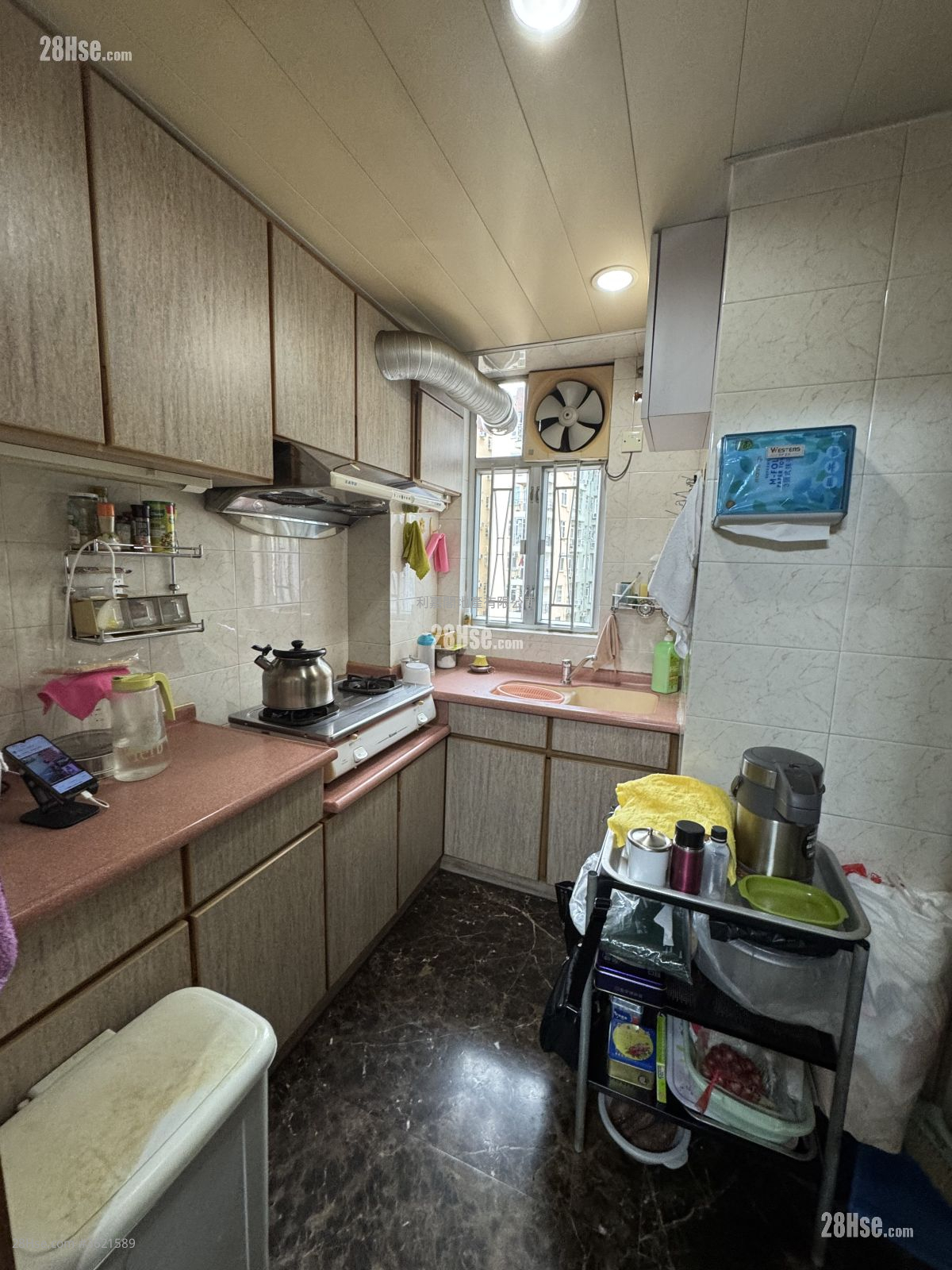 美孚新邨 售盘 3 房 , 2 浴室 716 平方尺 ( 66.5 平方米 ) 美孚新邨 售盘 3 房 , 2 浴室 716 平方尺 ( 66.5 平方米 )