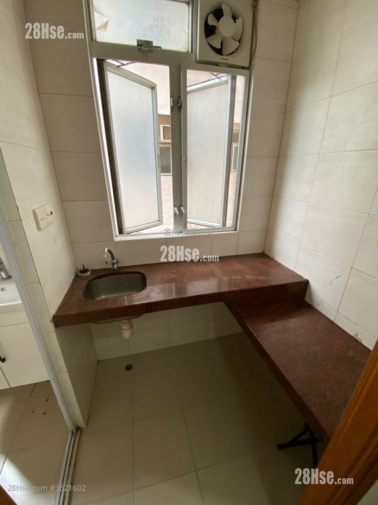 Tai Kok Tsui Building Rental Studio , 1 Bathroom 494 ft² ( 45.9 m² ) Tai Kok Tsui Building Rental Studio , 1 Bathroom 494 ft² ( 45.9 m² )