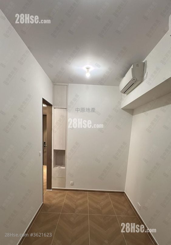 荟荞 租盘 401 平方尺 ( 37.3 平方米 ) 荟荞 租盘 401 平方尺 ( 37.3 平方米 )