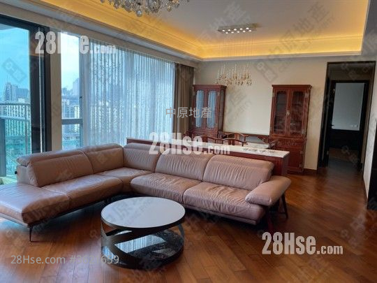 Ultima Rental 4 Bedrooms , 3 Bathrooms 1,646 ft² ( 152.9 m² ) Ultima Rental 4 Bedrooms , 3 Bathrooms 1,646 ft² ( 152.9 m² )