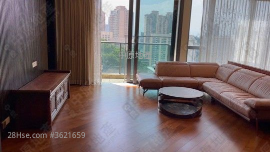 Ultima Rental 4 Bedrooms , 3 Bathrooms 1,646 ft² ( 152.9 m² ) Ultima Rental 4 Bedrooms , 3 Bathrooms 1,646 ft² ( 152.9 m² )