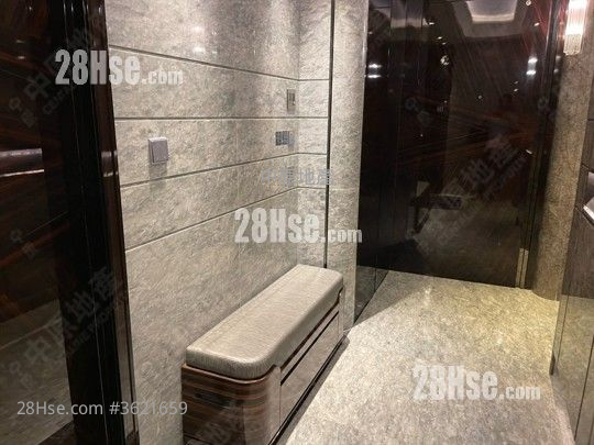 Ultima Rental 4 Bedrooms , 3 Bathrooms 1,646 ft² ( 152.9 m² ) Ultima Rental 4 Bedrooms , 3 Bathrooms 1,646 ft² ( 152.9 m² )