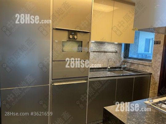 Ultima Rental 4 Bedrooms , 3 Bathrooms 1,646 ft² ( 152.9 m² ) Ultima Rental 4 Bedrooms , 3 Bathrooms 1,646 ft² ( 152.9 m² )