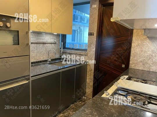 Ultima Rental 4 Bedrooms , 3 Bathrooms 1,646 ft² ( 152.9 m² ) Ultima Rental 4 Bedrooms , 3 Bathrooms 1,646 ft² ( 152.9 m² )