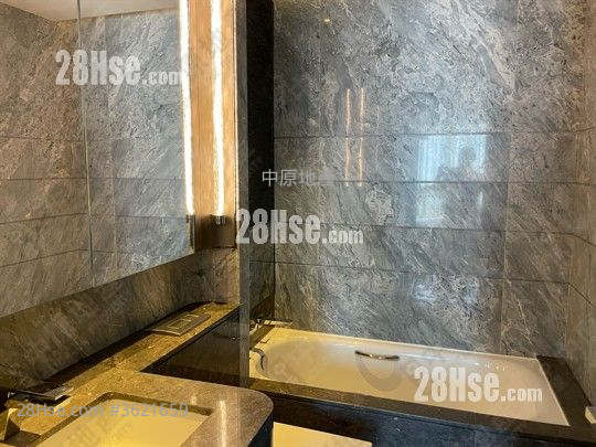 Ultima Rental 4 Bedrooms , 3 Bathrooms 1,646 ft² ( 152.9 m² ) Ultima Rental 4 Bedrooms , 3 Bathrooms 1,646 ft² ( 152.9 m² )