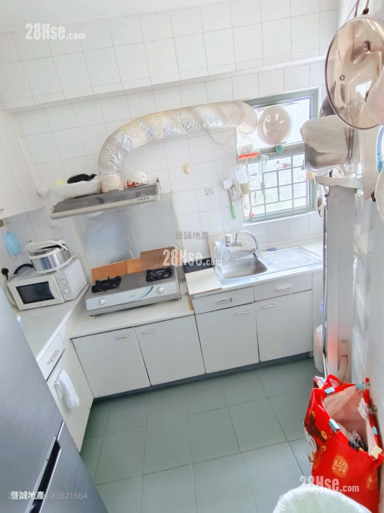 浪翠园 售盘 2 房 , 1 浴室 454 平方尺 ( 42.2 平方米 ) 浪翠园 售盘 2 房 , 1 浴室 454 平方尺 ( 42.2 平方米 )