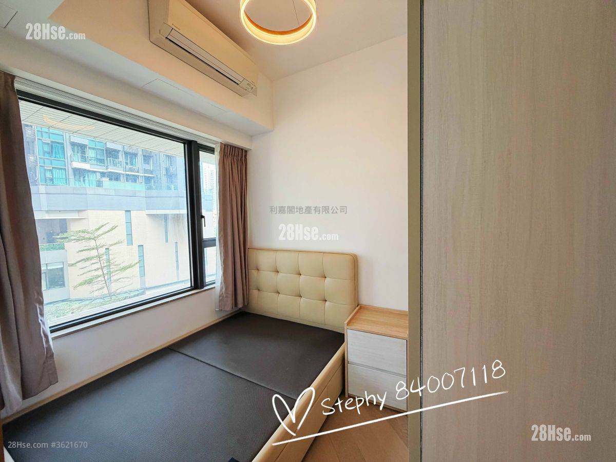 The Wings Rental 3 Bedrooms , 2 Bathrooms 672 ft² ( 62.4 m² ) The Wings Rental 3 Bedrooms , 2 Bathrooms 672 ft² ( 62.4 m² )