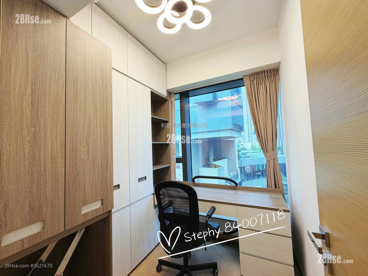 The Wings Rental 3 Bedrooms , 2 Bathrooms 672 ft² ( 62.4 m² ) The Wings Rental 3 Bedrooms , 2 Bathrooms 672 ft² ( 62.4 m² )