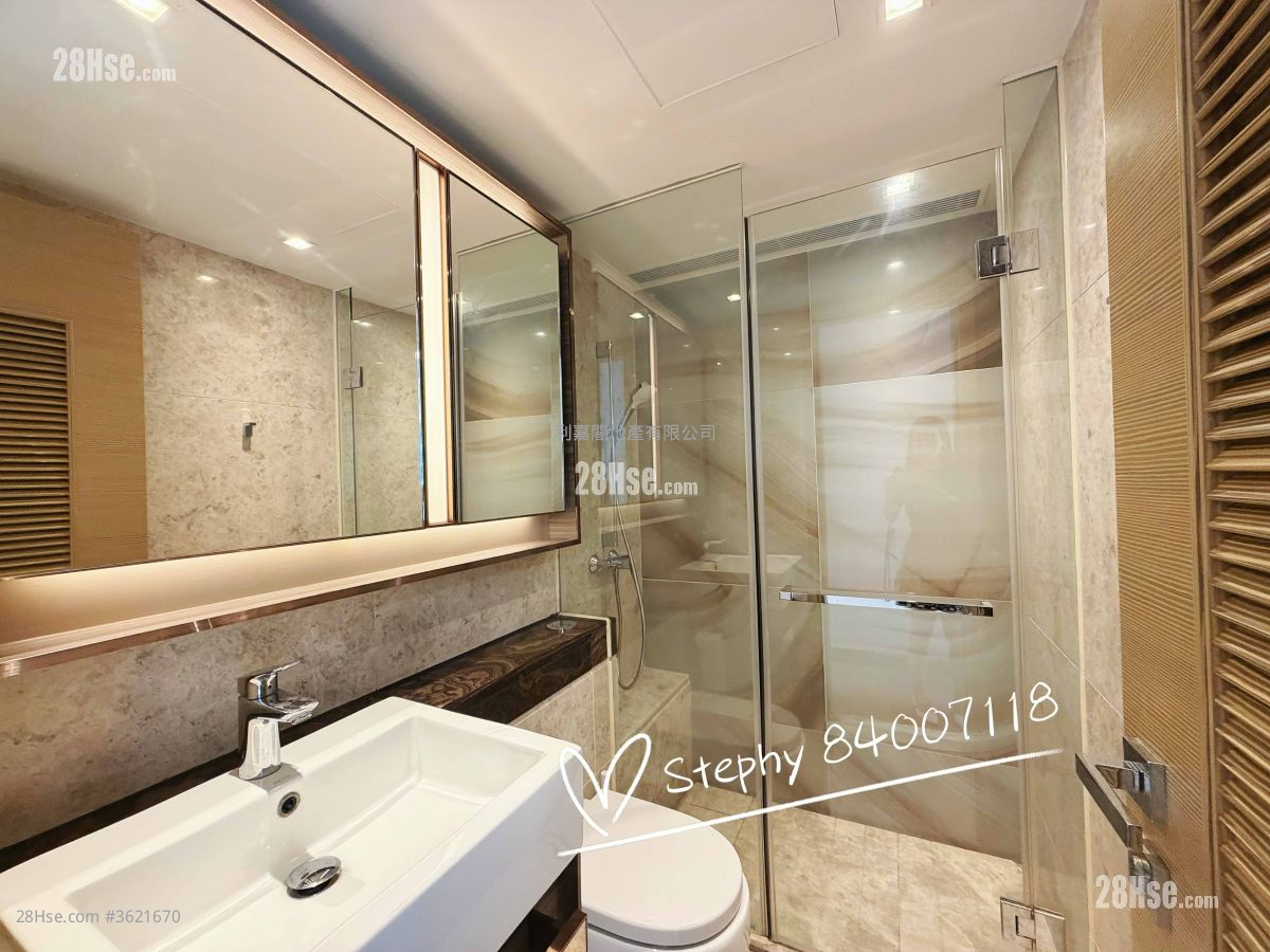 The Wings Rental 3 Bedrooms , 2 Bathrooms 672 ft² ( 62.4 m² ) The Wings Rental 3 Bedrooms , 2 Bathrooms 672 ft² ( 62.4 m² )