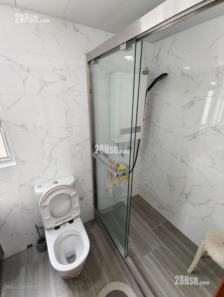 Hong Kong Garden Rental 3 Bedrooms , 2 Bathrooms 792 ft² ( 73.6 m² ) Hong Kong Garden Rental 3 Bedrooms , 2 Bathrooms 792 ft² ( 73.6 m² )