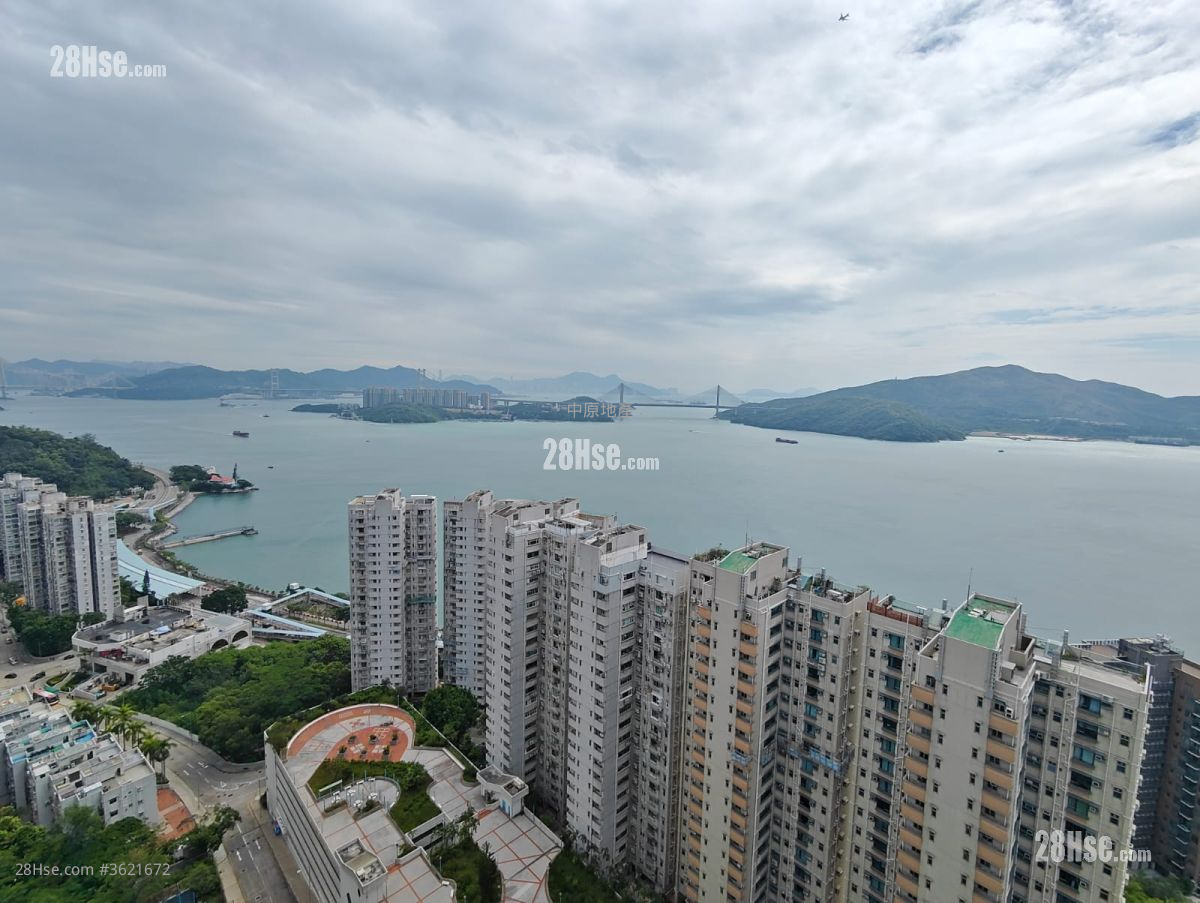 Hong Kong Garden Rental 3 Bedrooms , 2 Bathrooms 792 ft² ( 73.6 m² ) Hong Kong Garden Rental 3 Bedrooms , 2 Bathrooms 792 ft² ( 73.6 m² )
