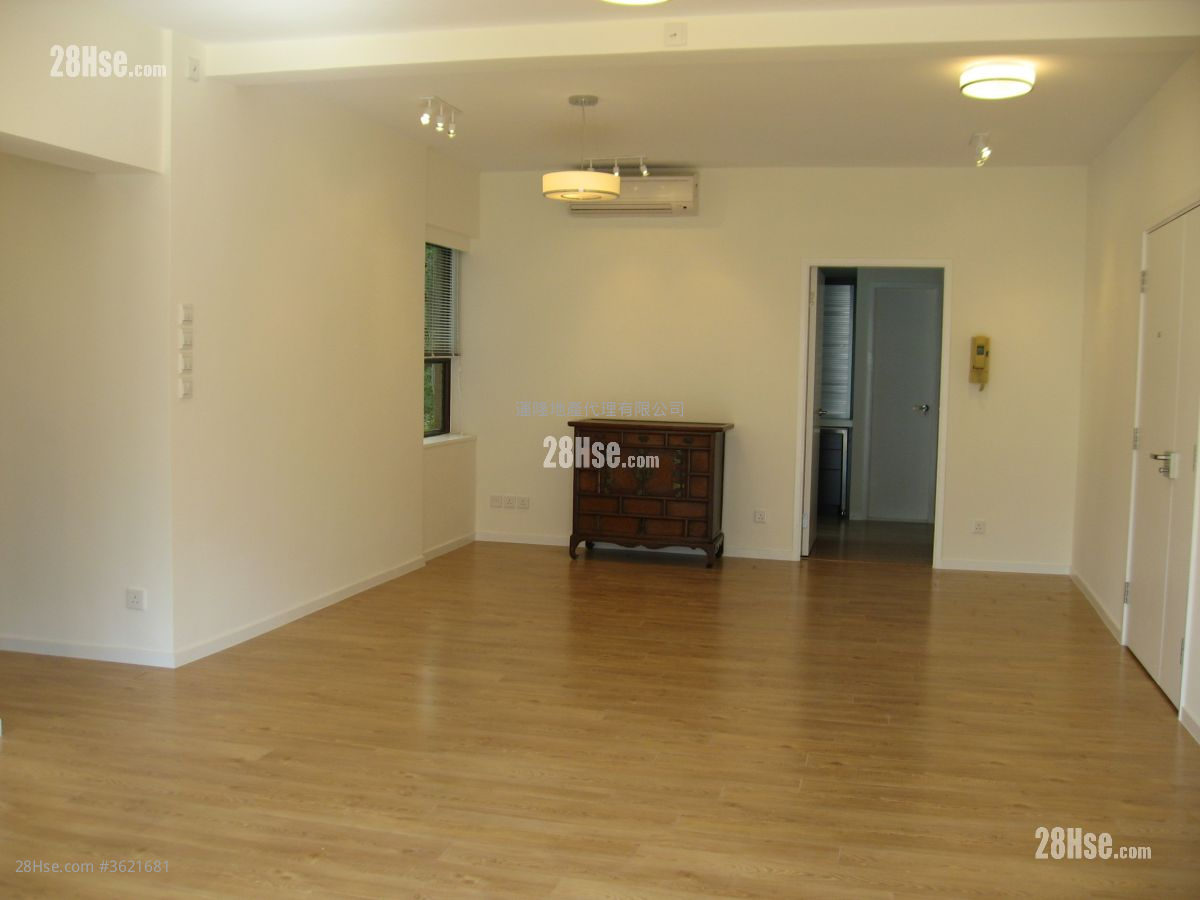 云晖大厦 售盘 3 房 , 2 浴室 1,304 平方尺 ( 121.1 平方米 ) 云晖大厦 售盘 3 房 , 2 浴室 1,304 平方尺 ( 121.1 平方米 )